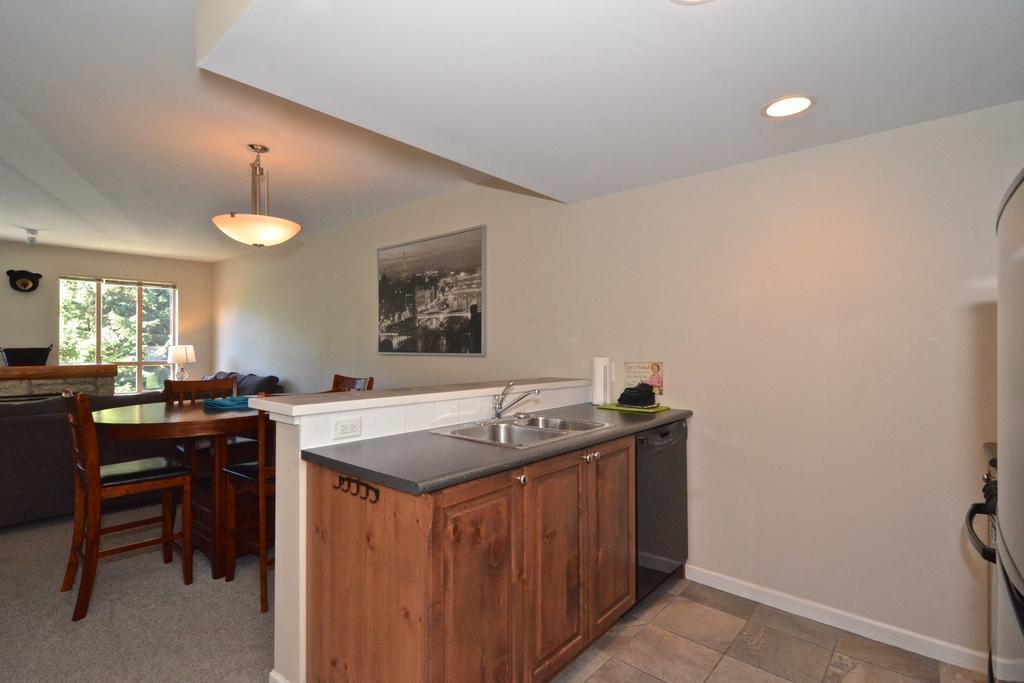 Whistler Blackcomb Vacation Rentals - Village North Extérieur photo